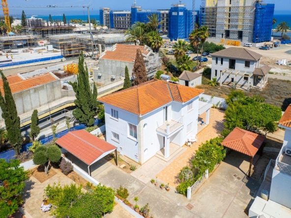 villa-in-dekelia