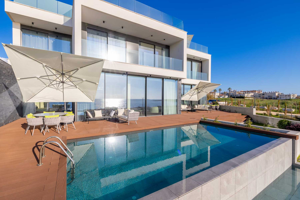 4 BED VILLA PAHOS 9699 1