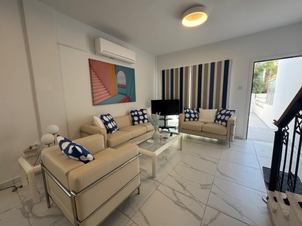 1 2 BED VILLA FOR RENT 9930 1