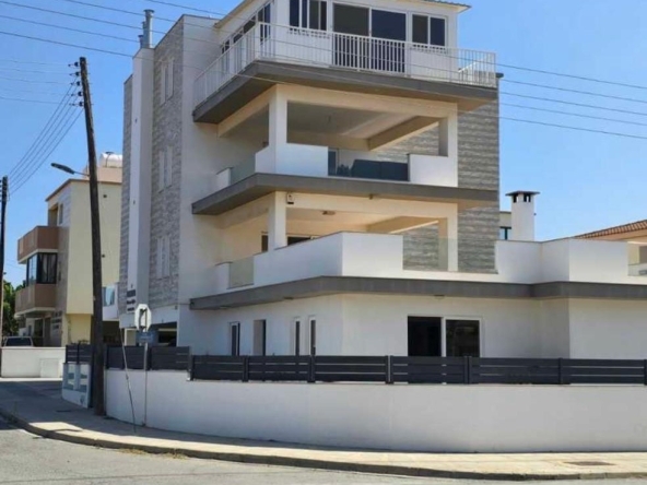 apartment in Derynia