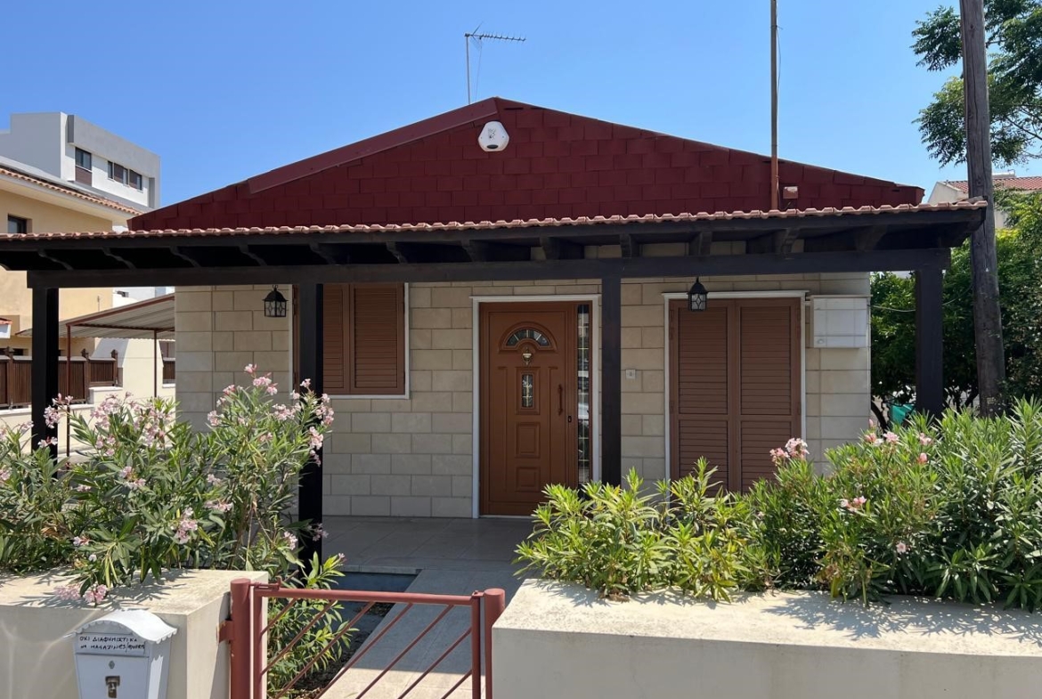 BUNGALOW IN SOTIROS