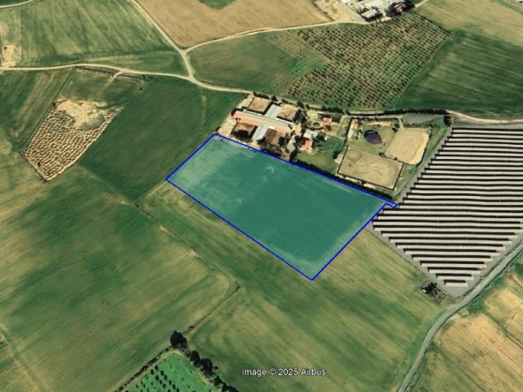 LAND IN SOFTADES