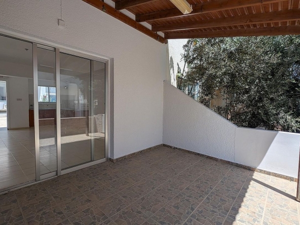 2 bed townhouse in paralimni