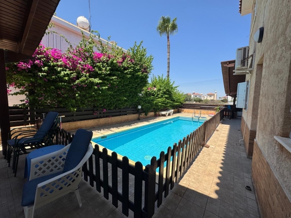 VILLA IN AYIA TRIADA