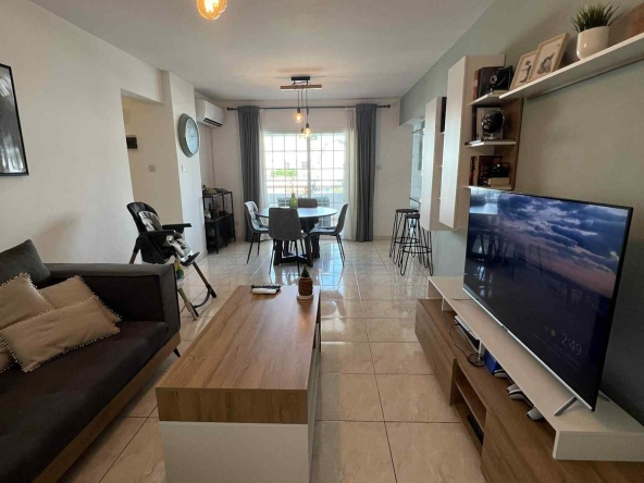 2 bed apt in sotiros