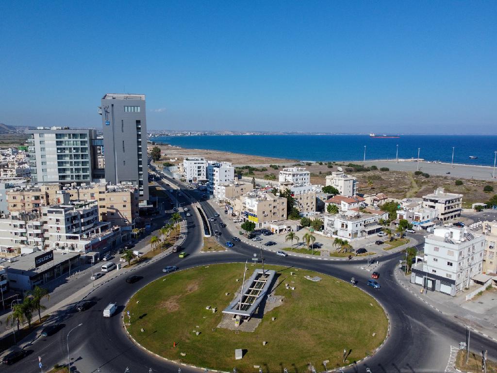 1 3 BED APT CHRYSOPOLITISSA 10155 1