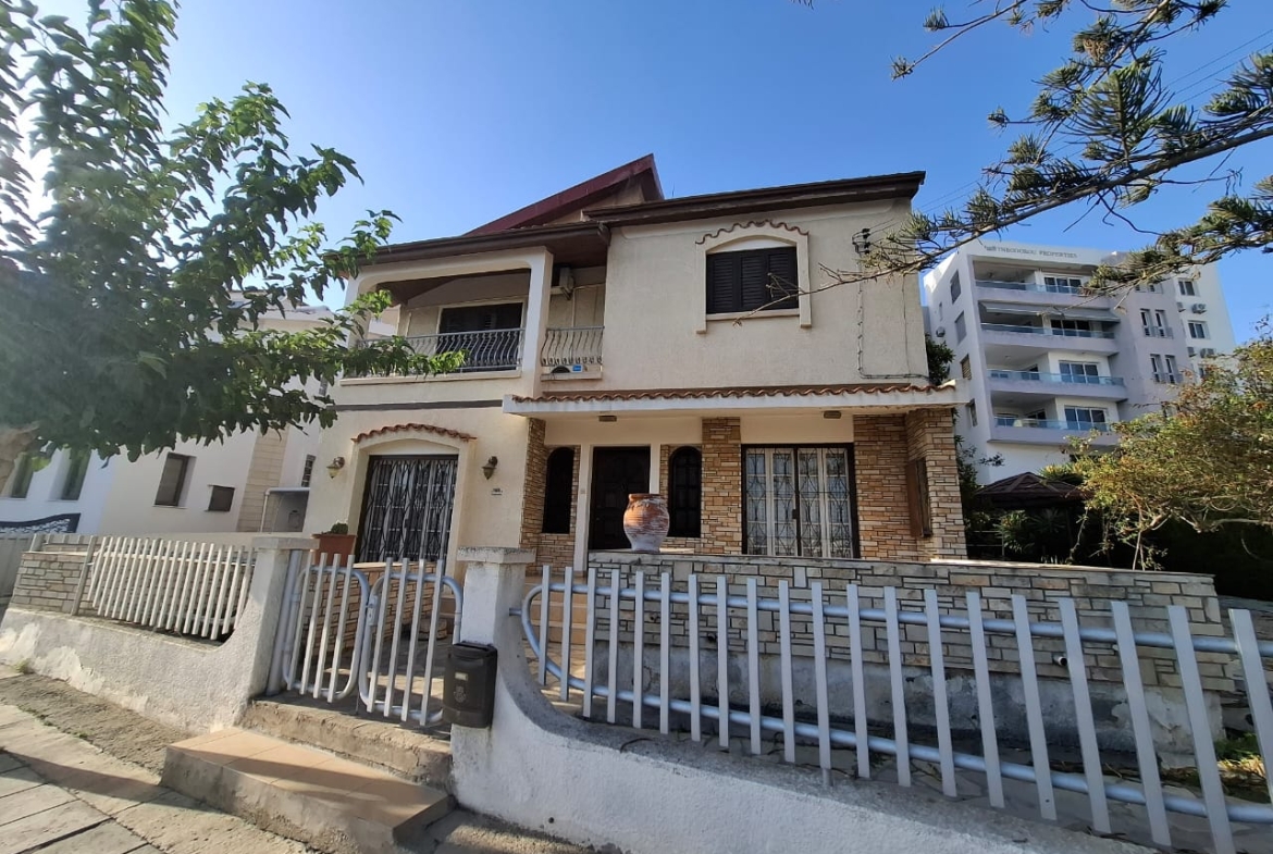 3 BED VILLA IN AGIOS NIKOLAOS