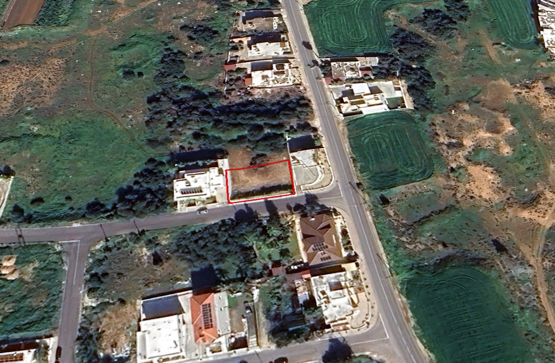 pLOT IN dERYNIA FOR SALE