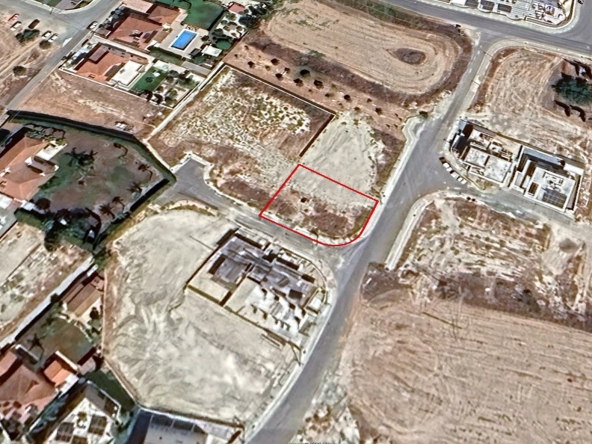LAND IN ARADIPPOU