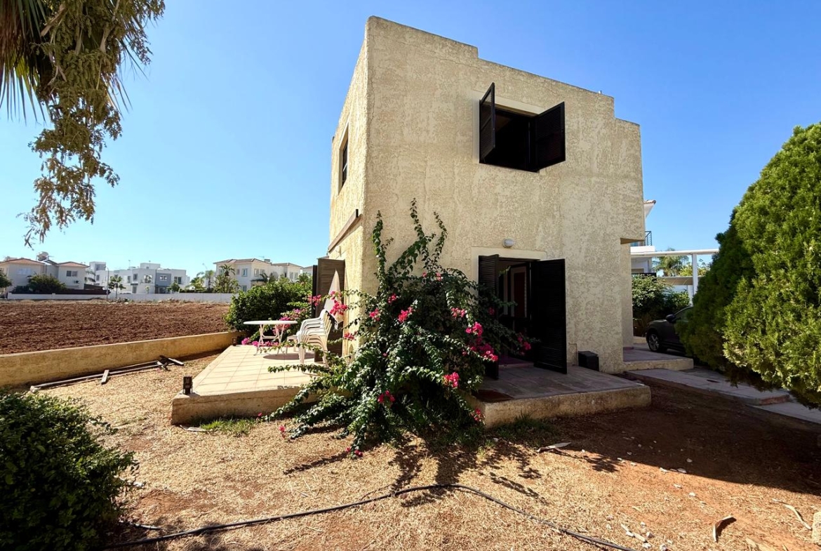 villa in ayia triada