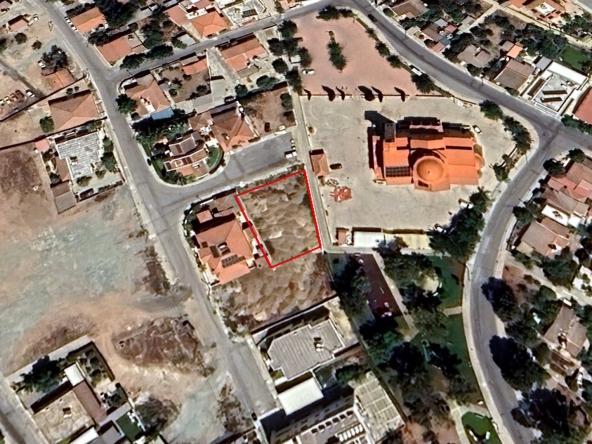 PLOT IN KITI