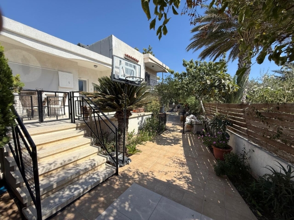 1 house aradippou 10243 1