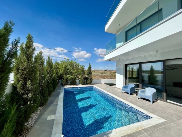 1 VILLA DEKELIA 10377 1