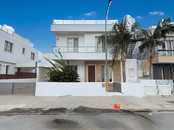 1 villa livadia 10387 1